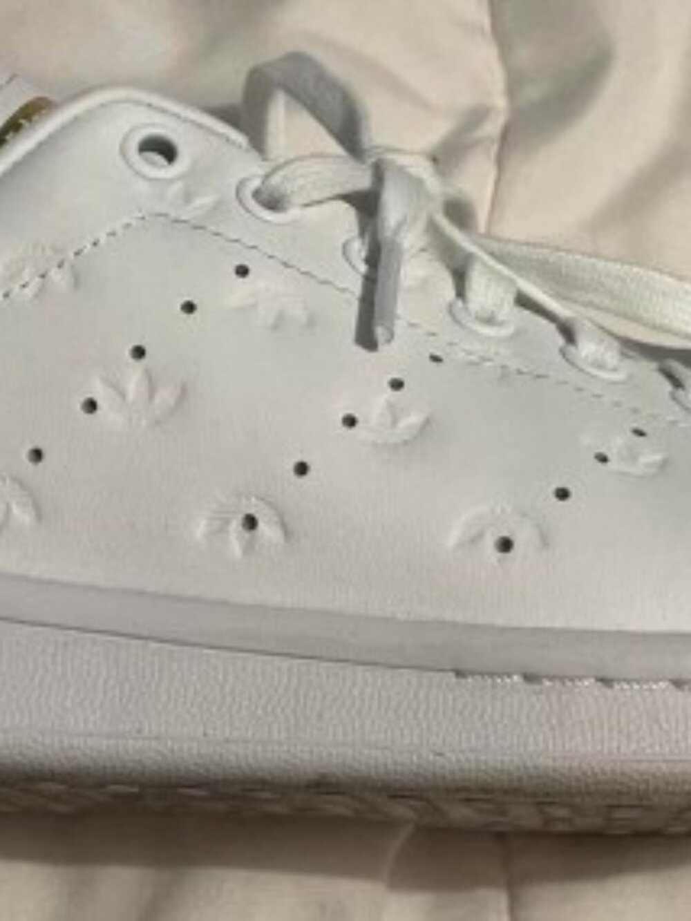 Adidas - Women's Stan Smith (9.5, white w/embossed logo)